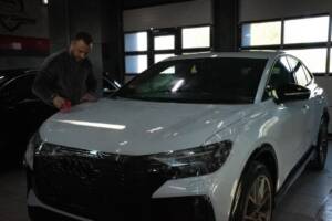 Oklejanie auta folią ppf